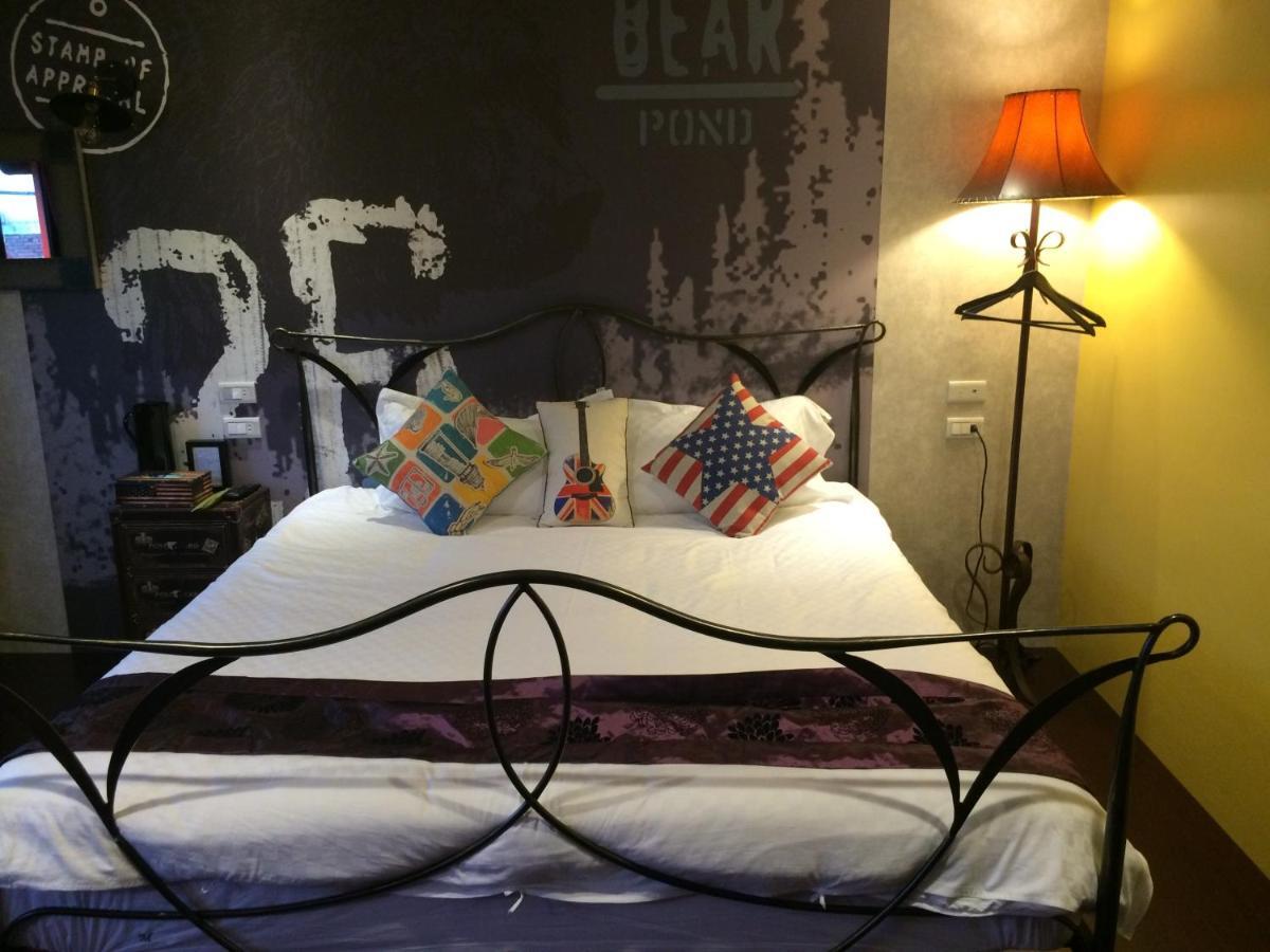 Mystery13 Bed & Breakfast Luodong Room photo